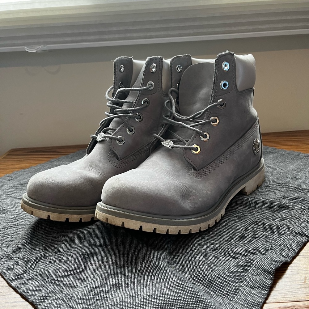 Timberland Women's 6" Gray BOOTS A1UWF W616 | size 8.5